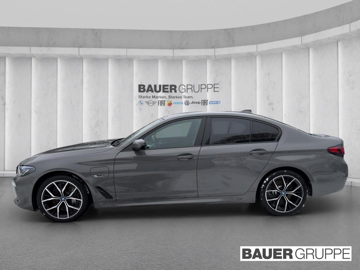 BMW 545 545e M-Sport Sedan xDrive