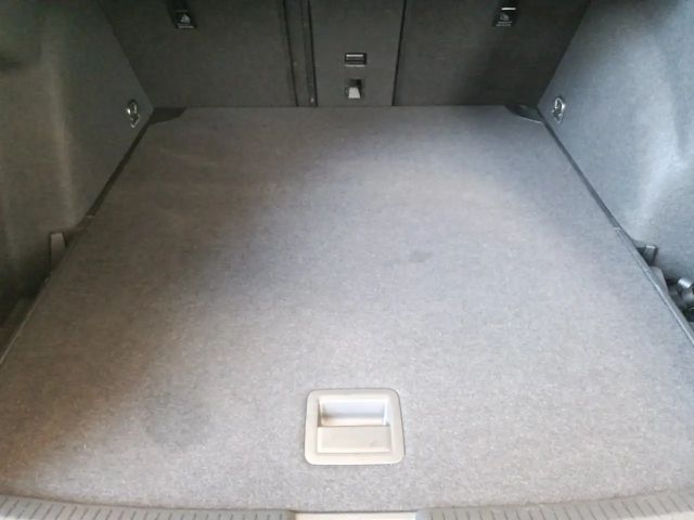 Volkswagen Golf 2.0 TDI Golf VIII Life Variant