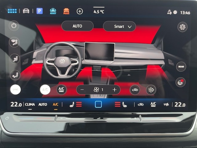 Volkswagen Golf 1.5 eTSI DSG Style Variant