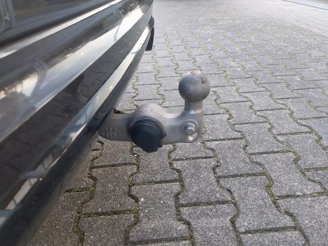 Volvo XC60 AWD Dark Plus