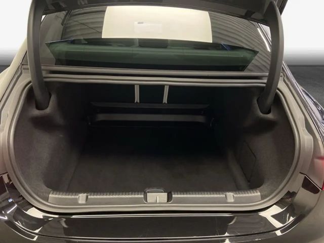 Mercedes-Benz EQE 500 Sedan