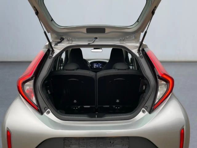 Toyota Aygo X Hatchback Play X-play