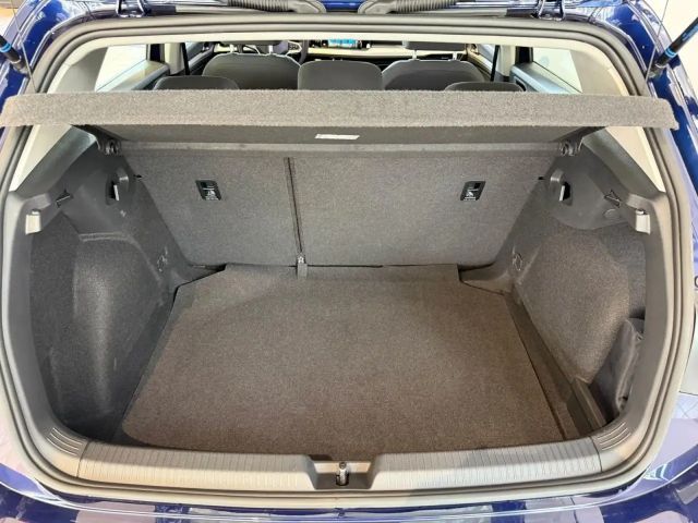 Volkswagen Golf 1.0 TSI Golf VIII