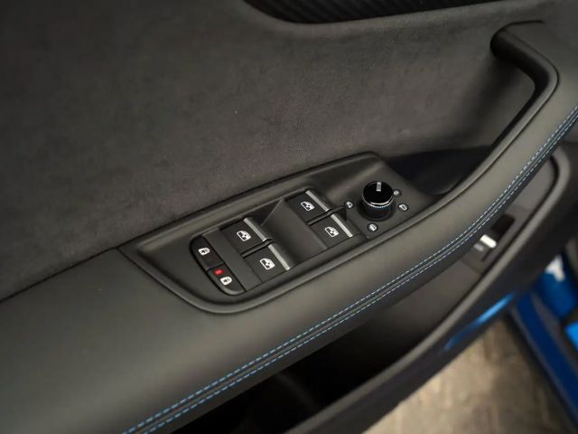 Audi RS Q8 perf 305KMH AHK MASSAGE OLED LASER KERAMIK