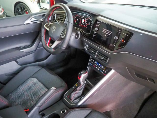 Volkswagen Polo 2.0 TSI DSG GTI IQ.Drive
