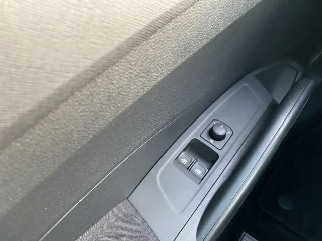 Skoda Fabia 1.0 MPI Essence+WERKSGARANTIE+PDC+ISOFIX+