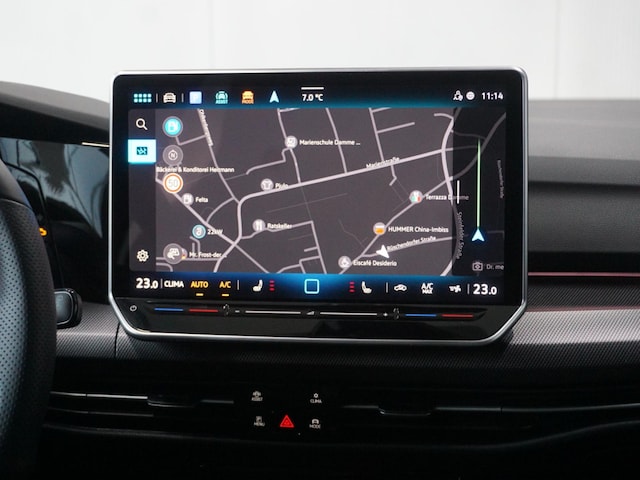 Volkswagen Golf 1.5 eTSI DSG R-Line Variant