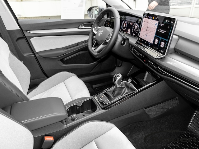 Volkswagen Golf Style