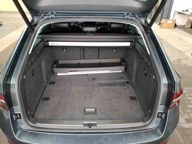 Skoda Superb 2.0 TDI Combi