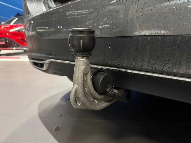 Mercedes-Benz B 250 4MATIC Progressive Sedan