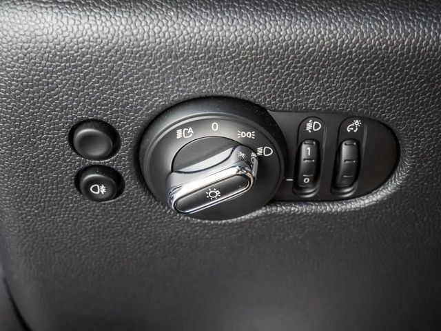 MINI Cooper John Cooper Works