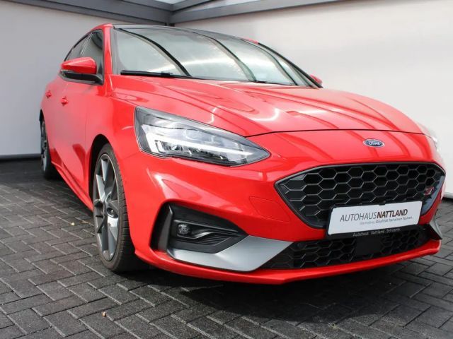 Ford Focus Limited ST Line