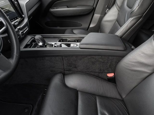 Volvo XC60 AWD Dark Plus T6