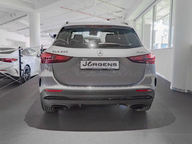 Mercedes-Benz GLA 250 4MATIC