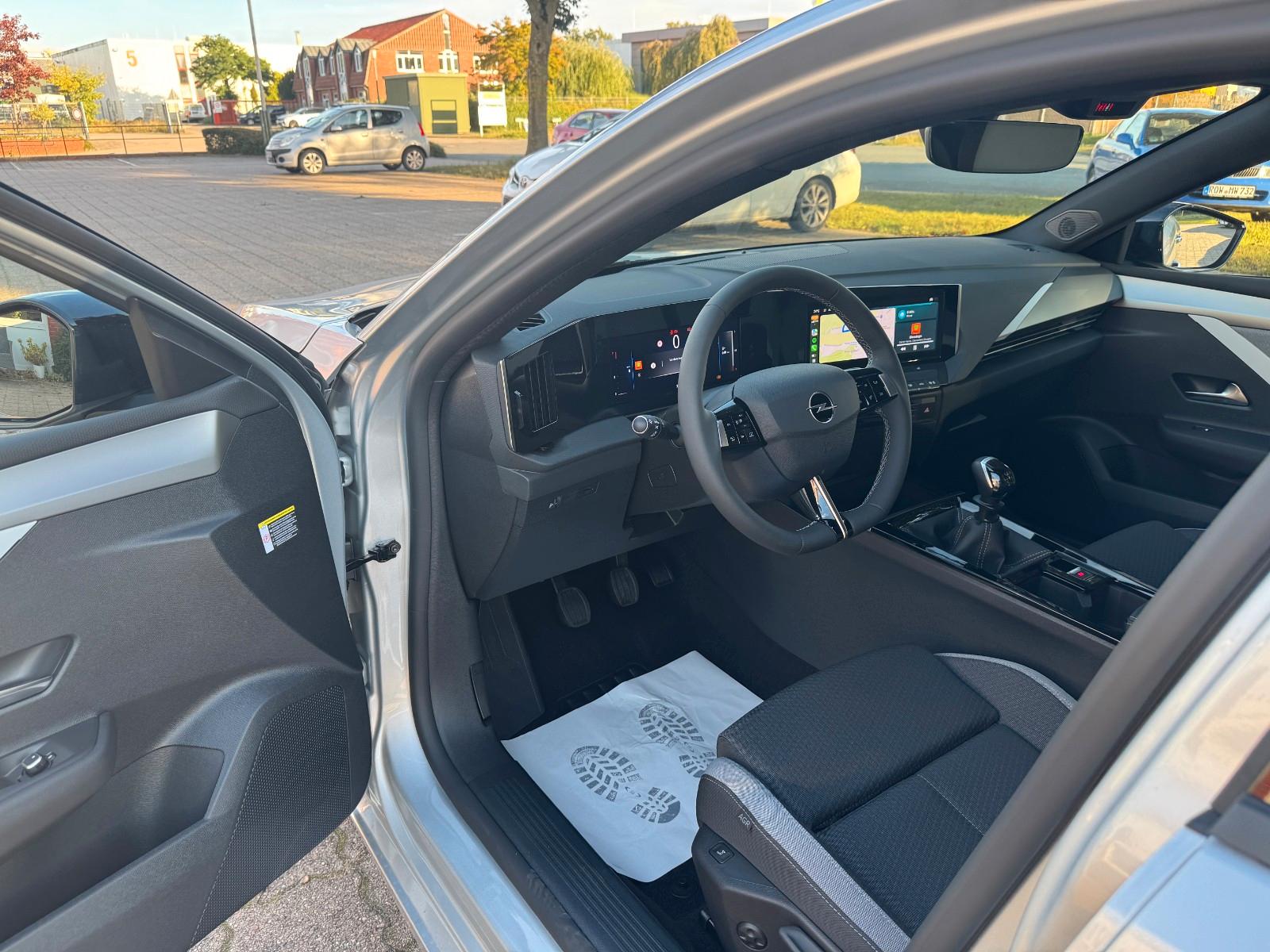 Opel Astra Edition Sports Tourer