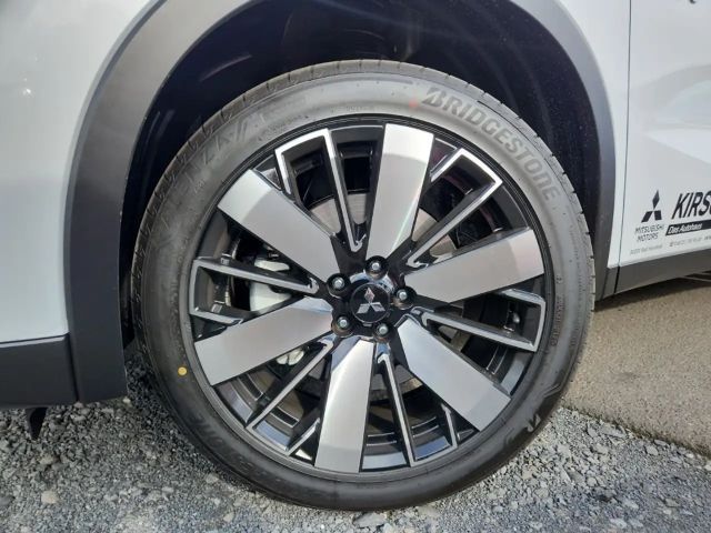 Mitsubishi Outlander 4WD