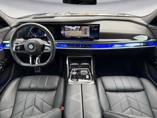 BMW 740 740d M-Sport Sedan xDrive