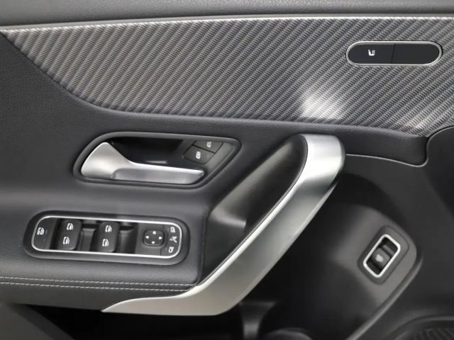 Mercedes-Benz A 180 Progressive