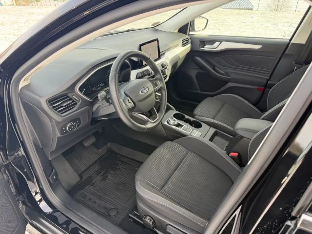 Ford Focus Cool & Connect Wagon