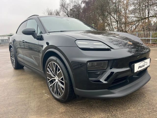 Porsche Macan 4