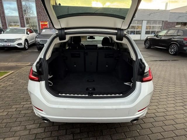 BMW 320 320d Touring xDrive