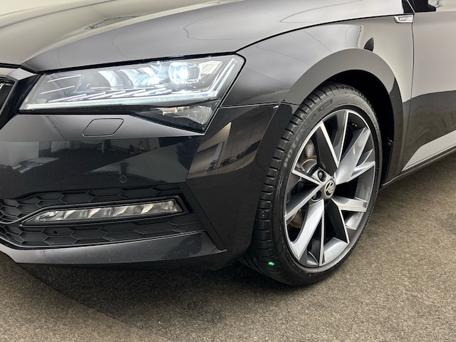 Skoda Superb 1.4 TSI Combi Sportline iV