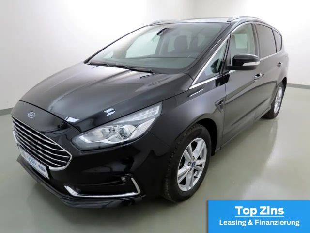 Ford S-Max Titanium
