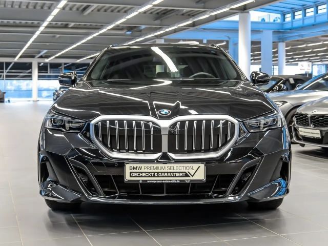 BMW 520 520d M-Sport Touring