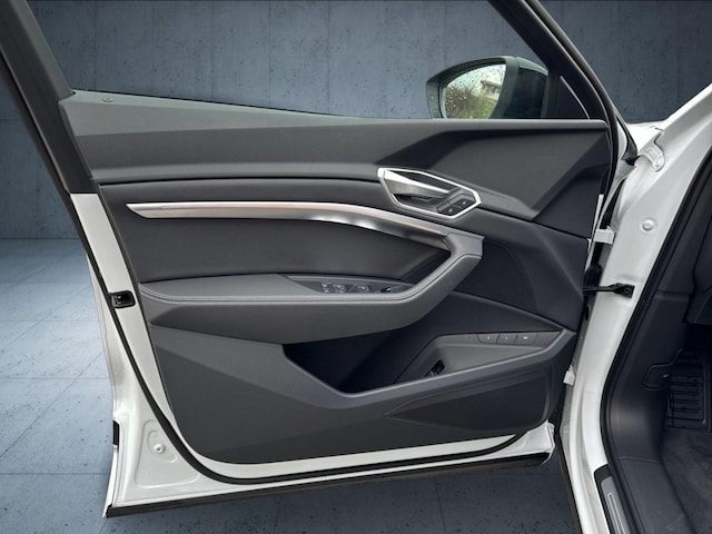 Audi Q8 e-tron 50 Quattro S-Line