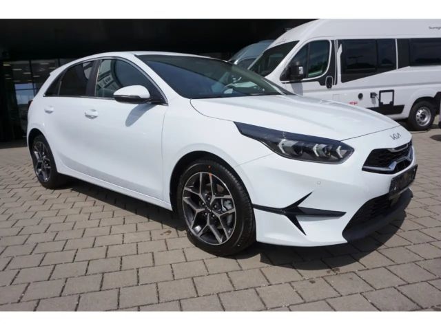 Kia Ceed 1.0T 100 48V Ultimate DCT Navi Indukt. Kamera SHZ