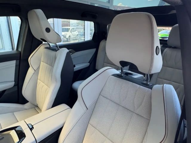 Renault Espace E-Tech Hybrid Iconic