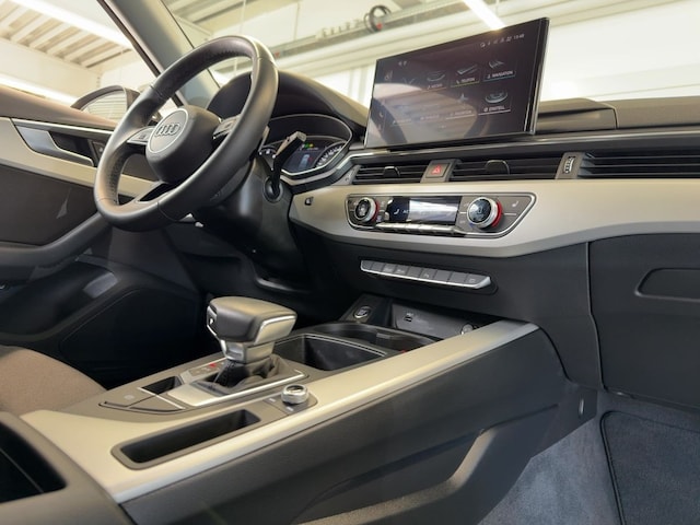 Audi A4 35 TFSI Avant S-Tronic