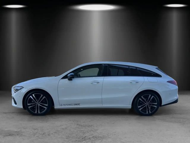 Mercedes-Benz CLA 200 CLA 200 d Shooting Brake