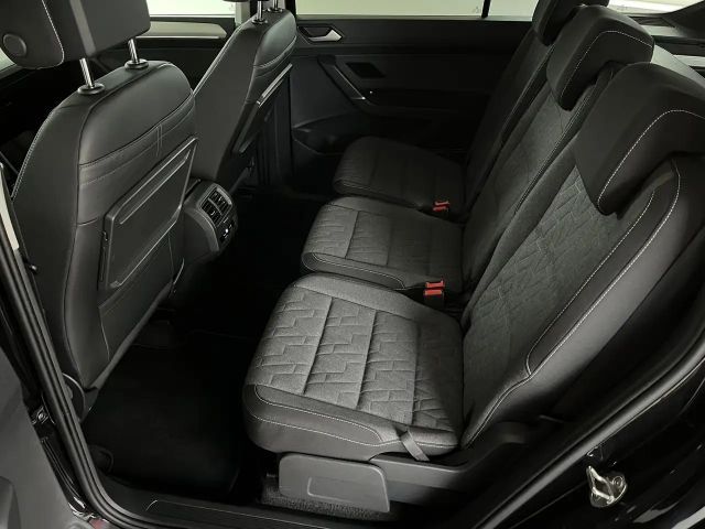 Volkswagen Touran DSG R-Line