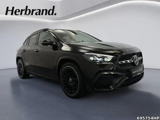 Mercedes-Benz GLA 220 4MATIC AMG Line
