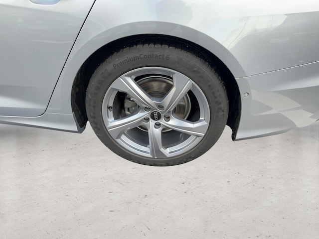 Audi A6 40 TDI Avant S-Line S-Tronic