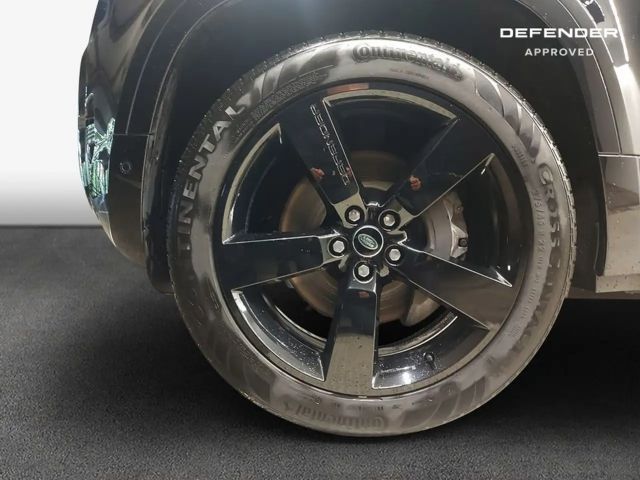 Land Rover Defender 110 D300 Dynamic HSE