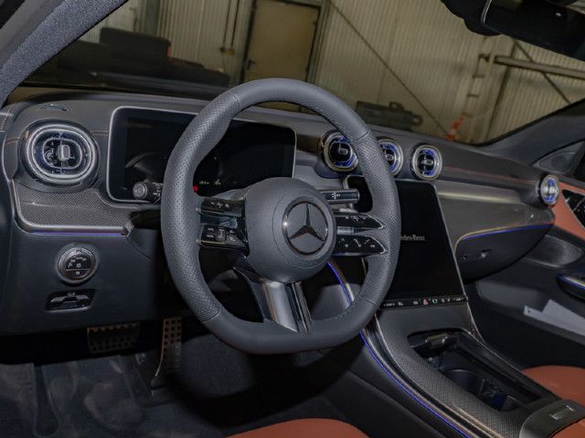 Mercedes-Benz C 200 AMG Line Sedan