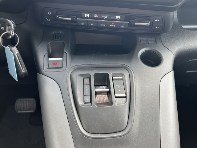 Toyota Proace City EV City Team D