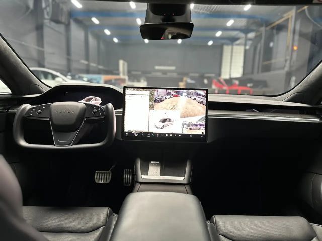Tesla Model S Plaid