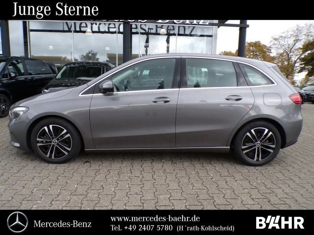 Mercedes-Benz B 200 Progressive Sedan
