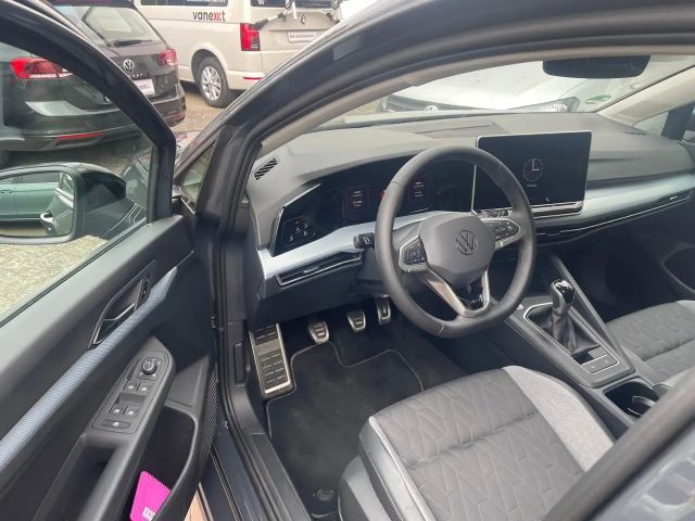 Volkswagen Golf 1.5 TSI Variant