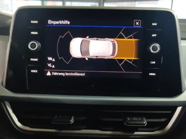 Volkswagen T-Roc Goal Navi LED ACC Klimaautom SHZ PDC v+h