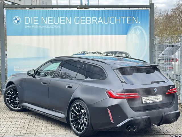 BMW M5 Touring Keramik PANO B&W M-Drivers-P AHK 0,5%