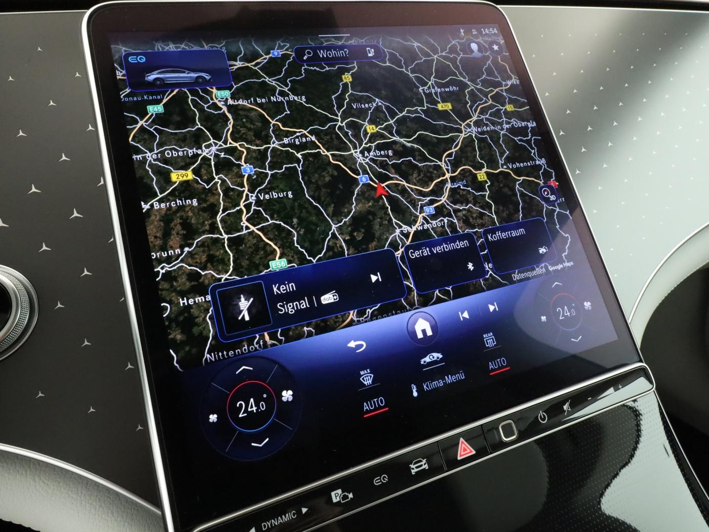 Mercedes-Benz EQE 300 AMG Line Sedan