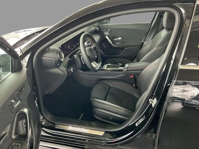 Mercedes-Benz A 200 AMG Line