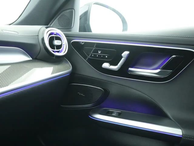 Mercedes-Benz C 300 AMG Line Sedan