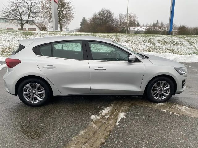 Ford Focus EcoBoost Titanium