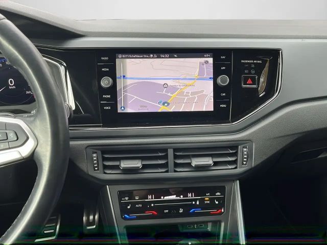 Volkswagen Polo 1.0 TSI DSG R-Line