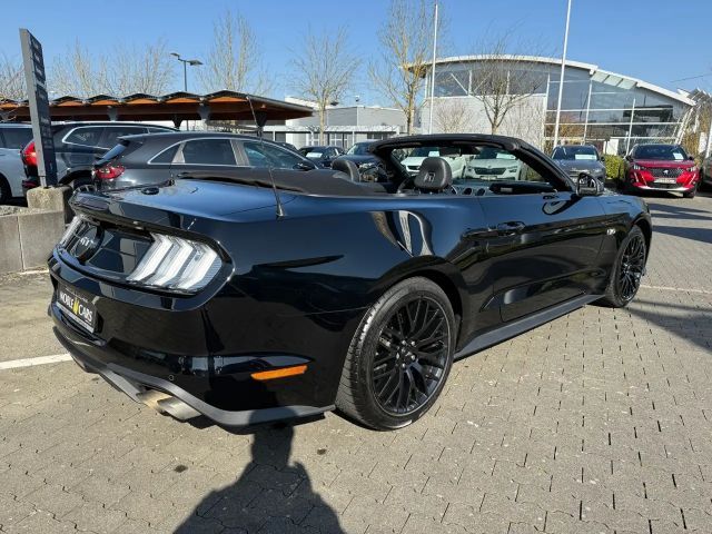 Ford Mustang Convertible GT 5.0 V8